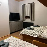 Holiday home Gorska W Gorach Bystrzyckich *